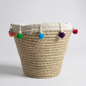 Cesto Boho Pompons